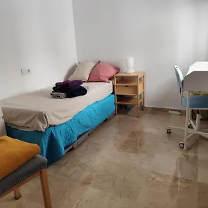 Confortable Habitacion Centrica En Piso Privado Privatunterkunft Málaga
